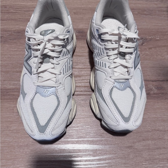 New Balance 9060 Sea Salt with concrete and silver metallic - Picture 6 of 7